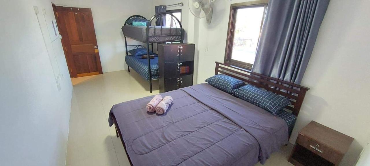 P & T Hostel 방 락 외부 사진
